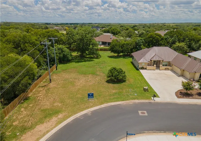 3rd image of 601 Oak Creek Pkwy, Seguin, TX 78155 | MLS# 601884