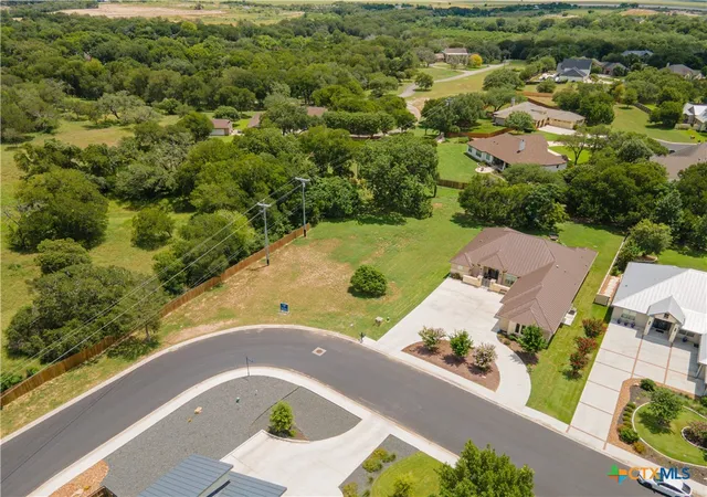 4th image of 601 Oak Creek Pkwy, Seguin, TX 78155 | MLS# 601884