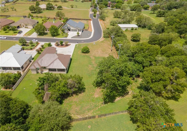 5th image of 601 Oak Creek Pkwy, Seguin, TX 78155 | MLS# 601884