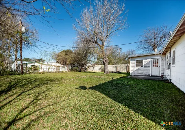 Photo 4 of Single family home for sale at 109 Massanet St, Port Lavaca, TX 77979 | MLS# 601862 | Listing updated on 2026-06-30