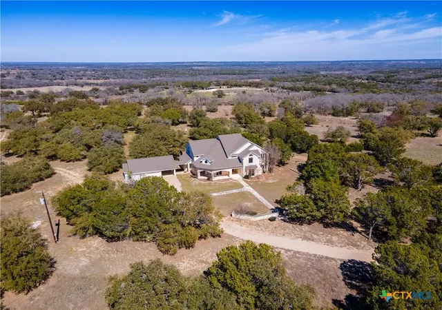 Photo 2 of Sale Pending at 400 Indian Hills Rd, Gatesville, TX 76528 | MLS# 601585 | Listing updated on 2026-07-25