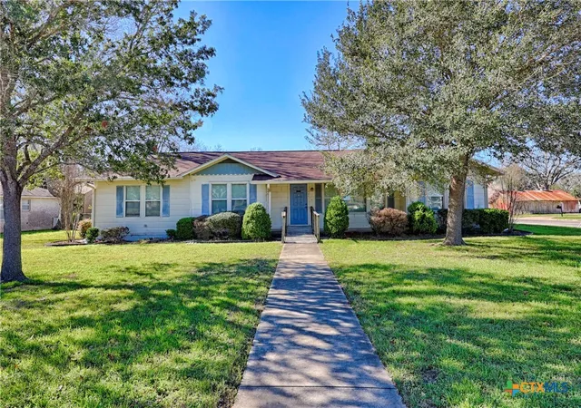 1st image of 122 Ave E, Shiner, TX 77984 | MLS# 602368