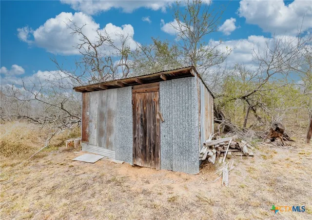 Homes for sale in Smiley, TX | 406 N Carpenter St, Smiley, TX 78159 | MLS# 602499