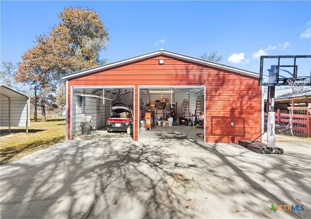 3rd image of 470 Lyon Rd, Seguin, TX 78155 | MLS# 602621
