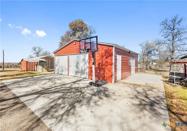 4th image of 470 Lyon Rd, Seguin, TX 78155 | MLS# 602621