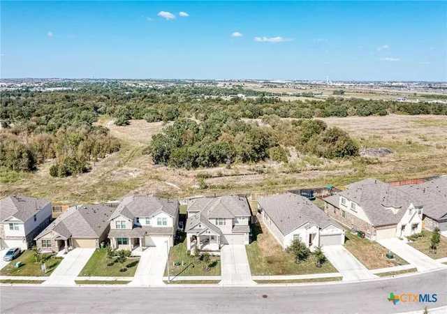 Photo 2 of Sale Pending at 521 Elm Green St, Hutto, TX 78634 | MLS# 602514 | Listing updated on 2026-07-05