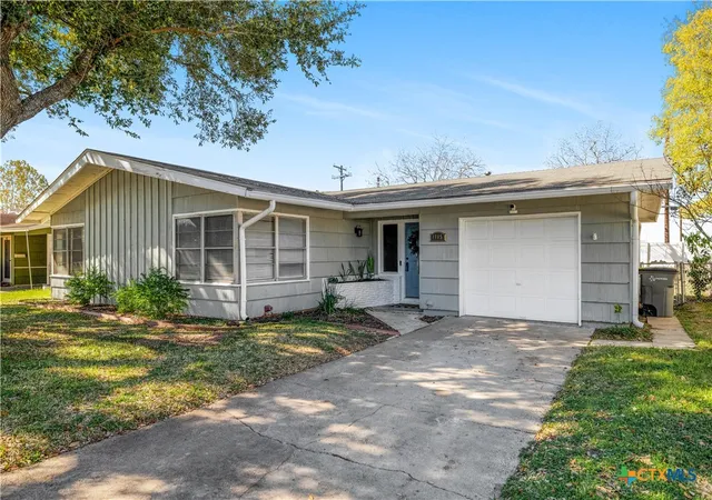 1st image of 4805 Lilac Ln, Victoria, TX 77904 | MLS# 602589