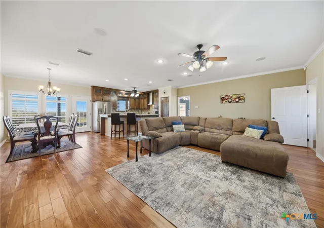 4th image of 1733 County Road 376, Shiner, TX 77984 | MLS# 601959