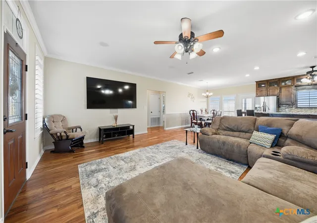 5th image of 1733 County Road 376, Shiner, TX 77984 | MLS# 601959