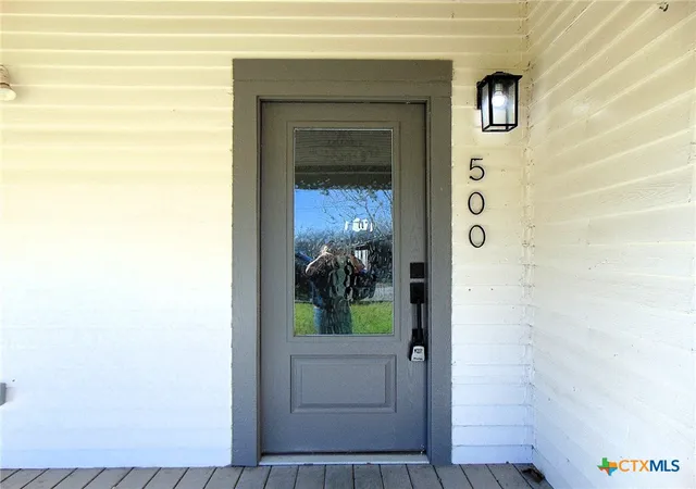 Photo 2 of Single family home for sale at 500 S Texana St, Hallettsville, TX 77964 | MLS# 602782 | Listing updated on 2026-07-28