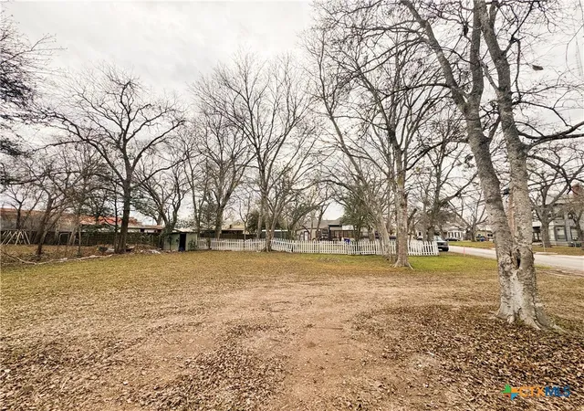 Homes for sale in Gonzales, TX | 626 E Wallace St, Gonzales, TX 78629 | MLS# 602915