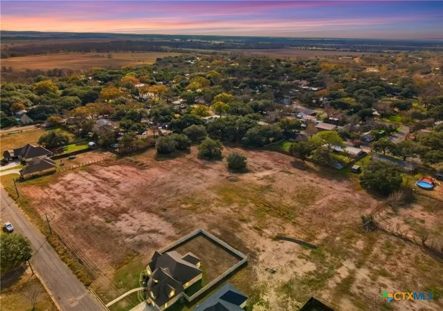 4th image of 1800 Saint Louis St, Gonzales, TX 78629 | MLS# 602796