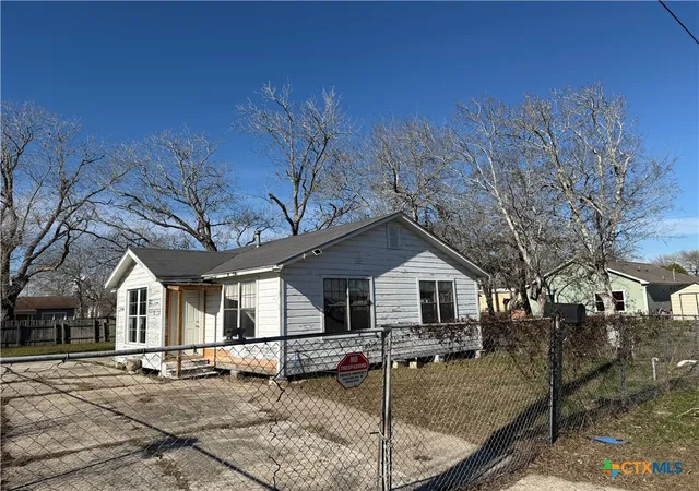 1st image of 731 W Live Oak St, Port Lavaca, TX 77979 | MLS# 603021