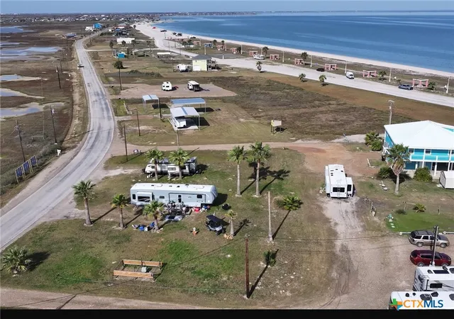 3rd image of 1081 N Ocean Dr, Port Lavaca, TX 77979 | MLS# 603102
