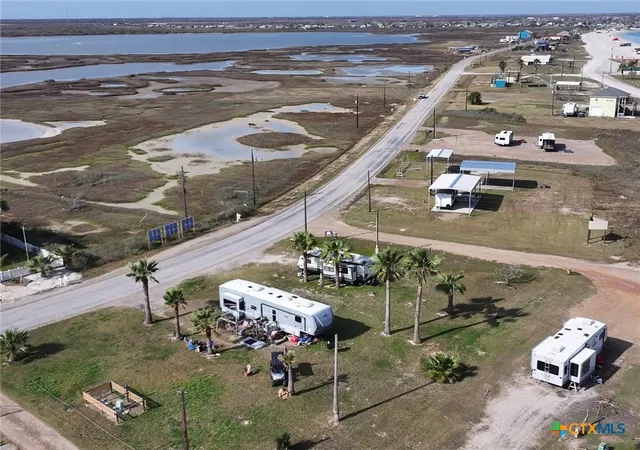 4th image of 1081 N Ocean Dr, Port Lavaca, TX 77979 | MLS# 603102