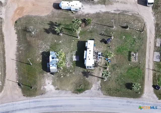 7th image of 1081 N Ocean Dr, Port Lavaca, TX 77979 | MLS# 603102