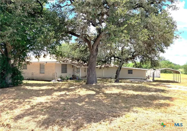Homes for sale in Cuero, TX | 487 Us Hwy 77a N, Cuero, TX 77954 | MLS# 603306