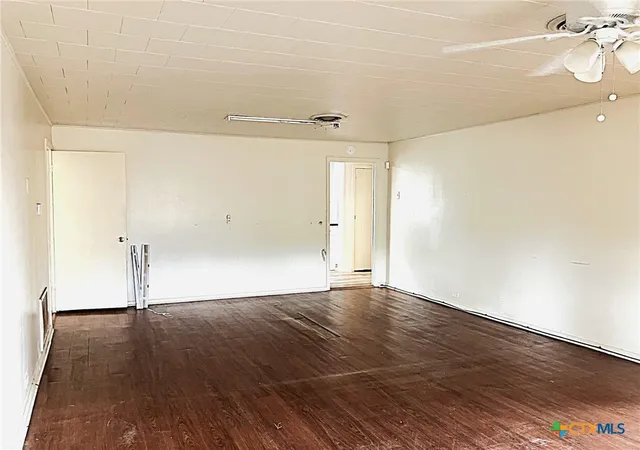 Photo 3 of Single family home for sale at 487 US Hwy 77a N, Cuero, TX 77954 | MLS# 603306 | Listing updated on 2026-07-03