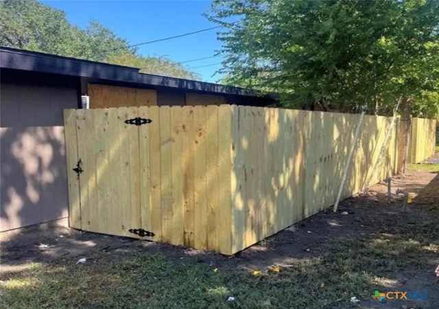 30th image of 1916 Holloman Dr, Port Lavaca, TX 77979 | MLS# 603334