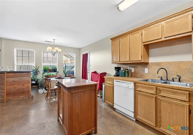 5th image of 2416 Merle Dr, Copperas Cove, TX 76522 | MLS# 602641