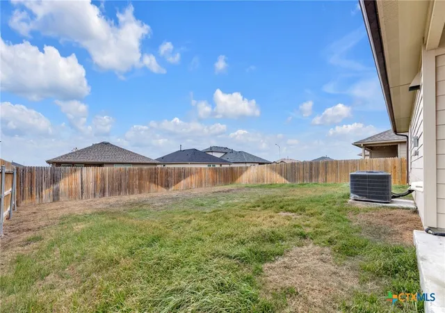 34th image of 125 Hazel Grv, San Marcos, TX 78666 | MLS# 603596