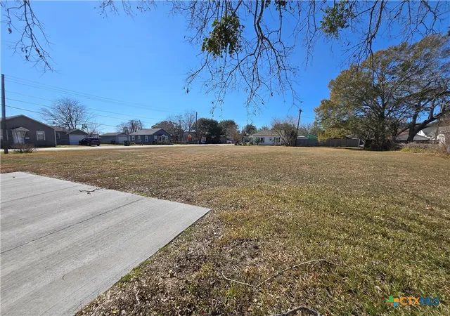 5th image of 612 S Mechanic St, El Campo, TX 77437 | MLS# 603836