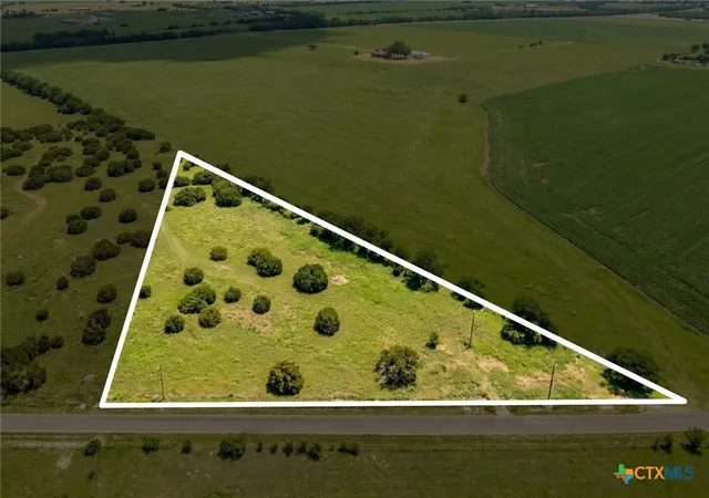 Photo 2 of Sale Pending at 562 County Rd 154, Georgetown, TX 78626 | MLS# 603753 | Listing updated on 2026-10-06