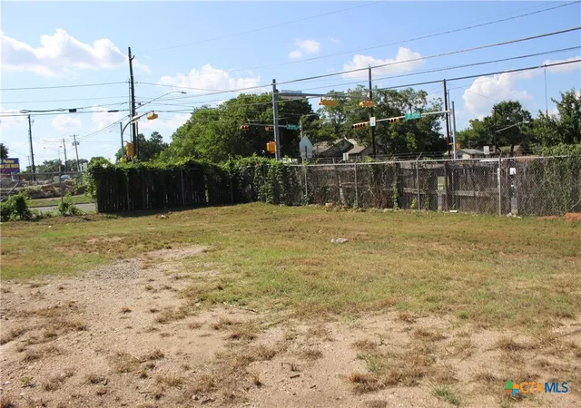 Photo 16 of Land for sale at 7109 Bennett Ave, Austin, TX 78752 | MLS# 603892 | Listing updated on 2026-02-07