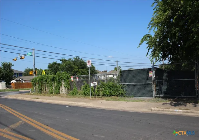 Photo 1 of Land for sale at 7109 Bennett Ave, Austin, TX 78752 | MLS# 603892 | Listing updated on 2026-02-07