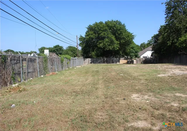 Photo 4 of Land for sale at 7109 Bennett Ave, Austin, TX 78752 | MLS# 603892 | Listing updated on 2026-02-07
