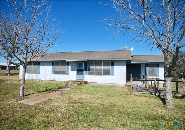Photo 3 of Sale Pending at 652 County Rd 210, Hallettsville, TX 77964 | MLS# 602420 | Listing updated on 2026-05-06