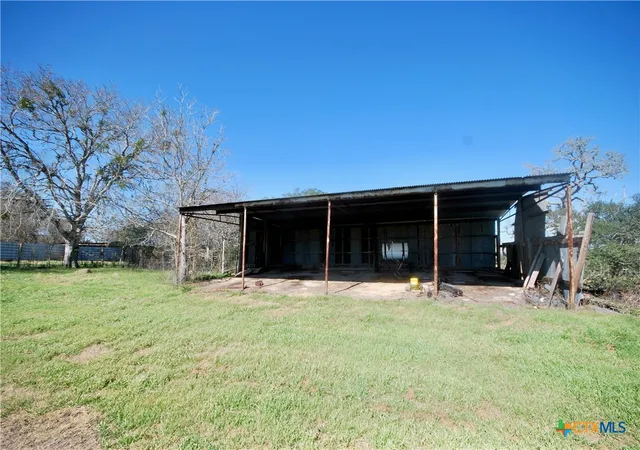 Photo 4 of Sale Pending at 652 County Rd 210, Hallettsville, TX 77964 | MLS# 602420 | Listing updated on 2026-05-06