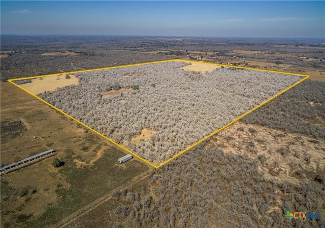 Photo 3 of House for sale at 1387 County Rd 304, Floresville, TX 78114 | MLS# 604077 | Listing updated on 2026-02-10