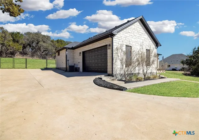 3rd image of 6466 Sparta Rd, Belton, TX 76513 | MLS# 604032