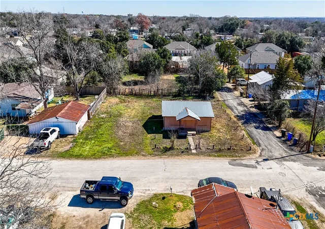 3rd image of 510 Volunteer St, Seguin, TX 78155 | MLS# 604207