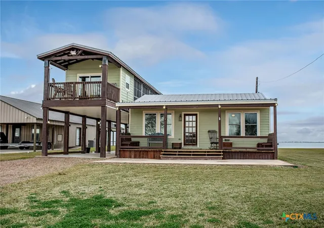 Photo 1 of Single family home for sale at 1067 N Cr 307, Port Lavaca, TX 77979 | MLS# 604519 | Listing updated on 2026-05-14