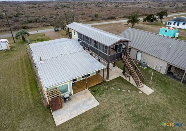 Photo 3 of Single family home for sale at 1067 N Cr 307, Port Lavaca, TX 77979 | MLS# 604519 | Listing updated on 2026-05-14
