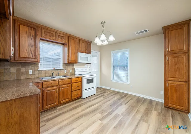 5th image of 1601 Miller St, Belton, TX 76513 | MLS# 604499