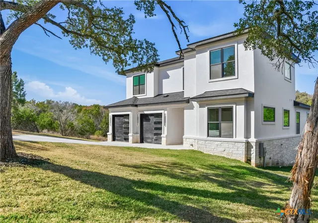 Homes for sale in Horseshoe Bay, TX | 106 Broken Bow, Horseshoe Bay, TX 78657 | MLS# 601899