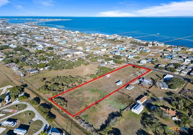 3rd image of 1315 S Church, Rockport, TX 78382 | MLS# 604963