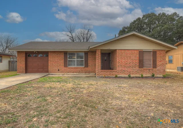 2nd image of 217 Gruene Rd, New Braunfels, TX 78130 | MLS# 604876