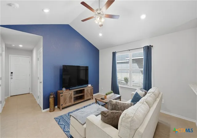Homes for sale in Seguin, TX | 2513 Hiddenbrooke Tr, Seguin, TX 78155 | MLS# 605025