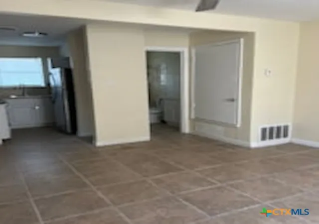 2nd image of 905 911 S 17th St #4, Copperas Cove, TX 76522 | MLS# 605211