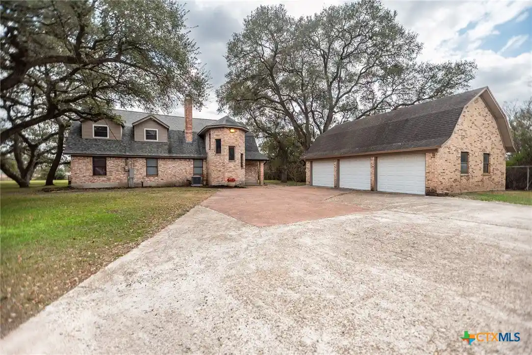 Photo 1 of Single family home for sale at 363 Kolle St, Inez, TX 77968 | MLS# 605292 | Listing updated on 2026-10-16