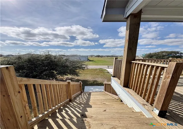 5th image of 43 Buckskin Dr, Palacios, TX 77465 | MLS# 605591