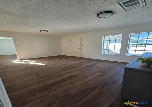 15th image of 2503 N Jecker St, Victoria, TX 77901 | MLS# 605894