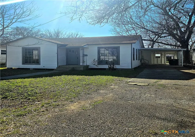 2nd image of 2503 N Jecker St, Victoria, TX 77901 | MLS# 605894