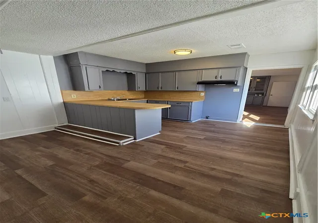 4th image of 2503 N Jecker St, Victoria, TX 77901 | MLS# 605894