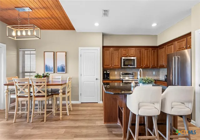 3rd image of 1111 Long Creek Blvd, New Braunfels, TX 78130