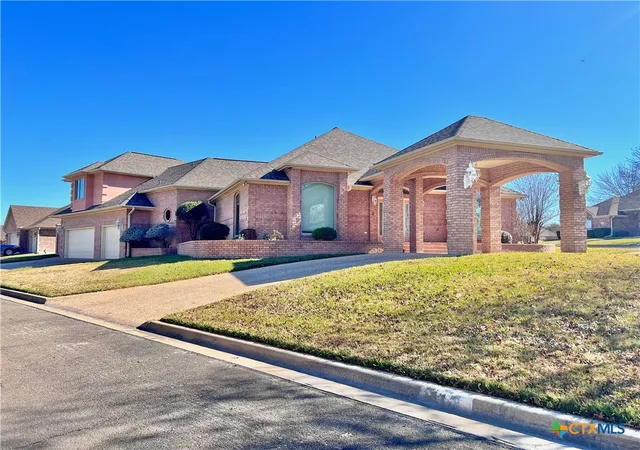 2nd image of 2102 Lakeview Loop, Killeen, TX 76543 | MLS# 604163